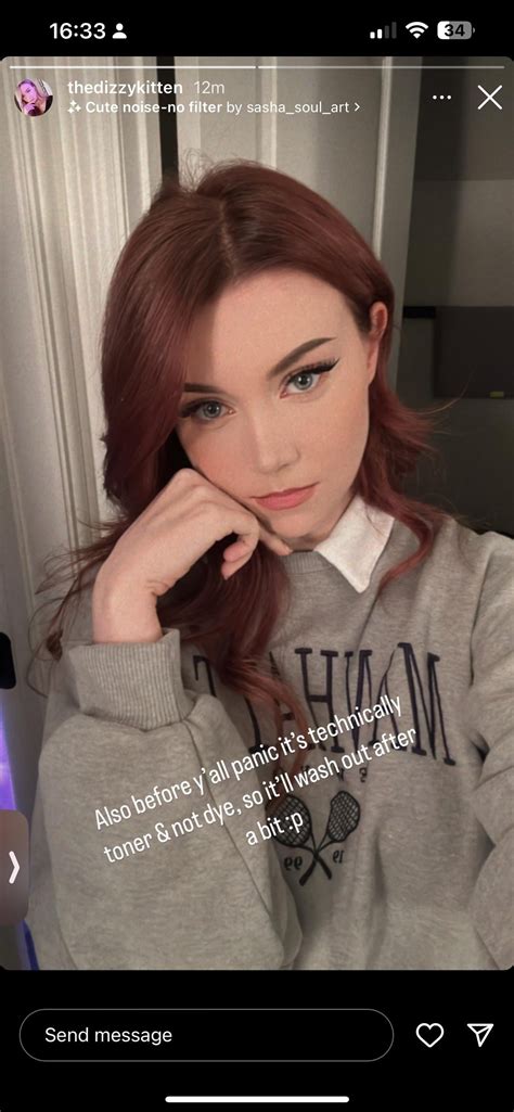 Dizzykitten : r/MoreSexyASMRGirls