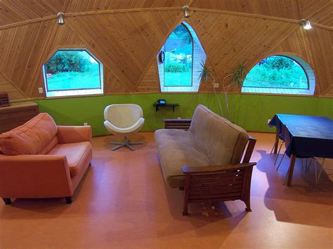 superinsulated geodesic dome