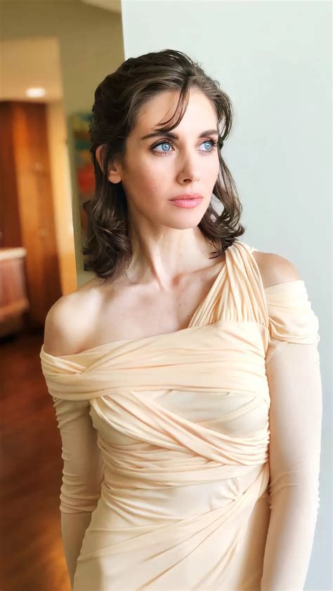 Alison Brie is angelic | Scrolller