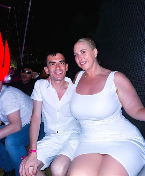 တခုလပ် ကုလားလေး