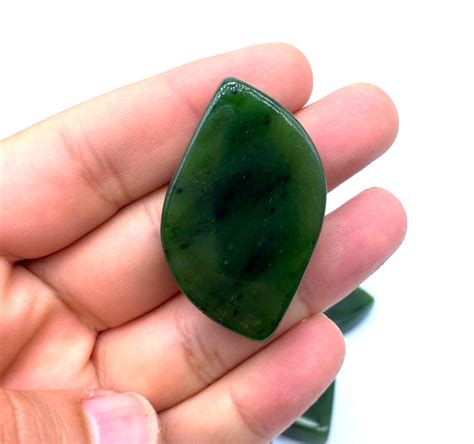 beautiful quality green nephrite jade pendants  grams etsy