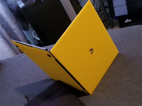 Huawei Mate Book X Pro Dbrand 🍌 : r/dbrand