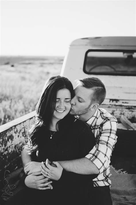 Samantha + Shane | Autumn Anniversary Photo Session — Kayla Smith