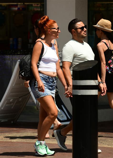 nice puffies on red The Beautiful Sights of Las Vegas @sin-city-sights