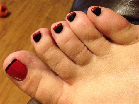 Pin by Larissa Leger-Beadman on Nail Designs | Red toenails, Toe nail