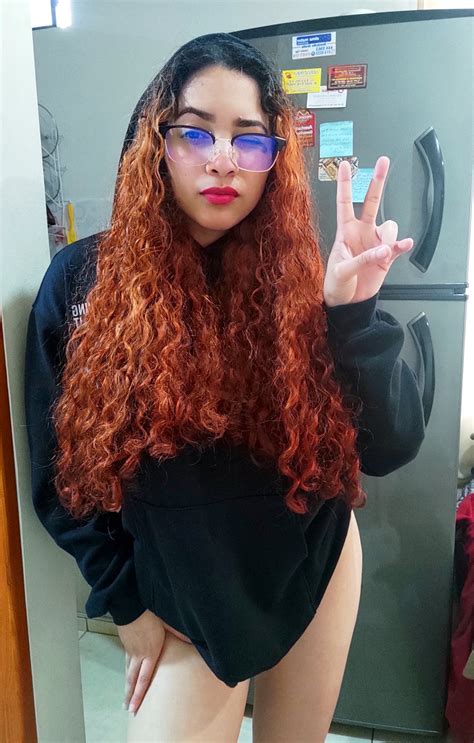 TW Pornstars - 2 pic. Daniela Guzmán🌛 . Twitter. ¿Quieres Ver Más 👀? Ve