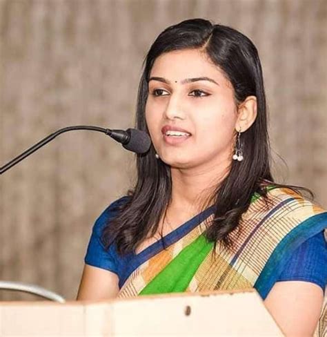 IAS Tanu Jain wiki Biography Profile Education Family images - LabuWiki