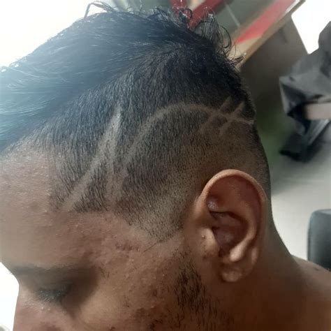 Cabelo Raspado Na 0 - Degrade na zero com risco | Degrade masculino, Cabelo raspado, Cabelo