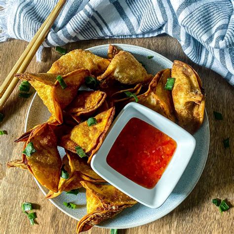 Easy Crispy Crab Rangoon (Deep Fry/Air Fry) - Farah J. Eats