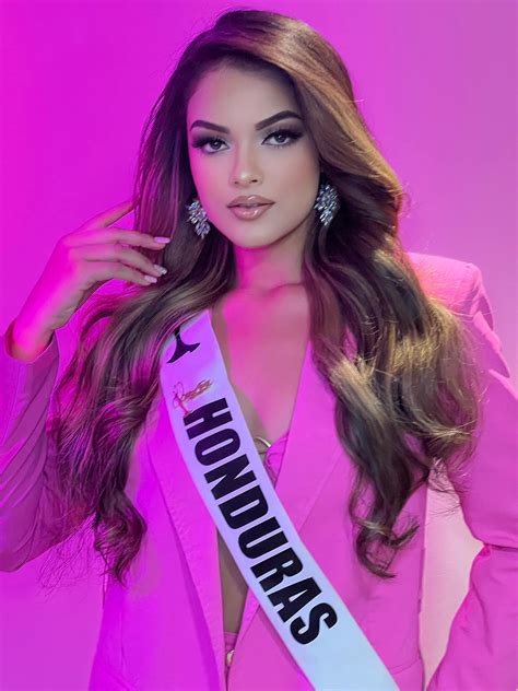 Hondureña Jhary Velásquez quedó en el top 12 de Miss Teen Universe 2023