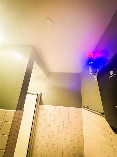 Transit experts explain why the naperville metra station is so busy 18