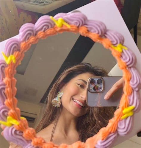 selfie cakes    sweet obsession   dessert block