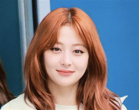 le sserafims huh yunjin reflects   year  growth