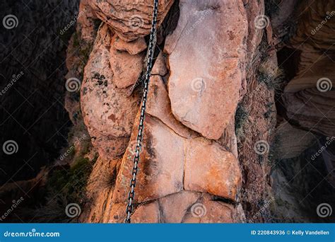 narrowest part  angels landing  steep drop offs