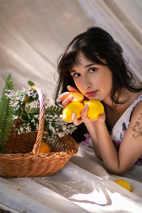 100 000+ Images+de+filles+nues banque d’images et photos libres de