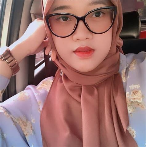 mellynia putri susanti