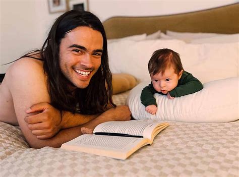 derek richard thomas net worth 2022