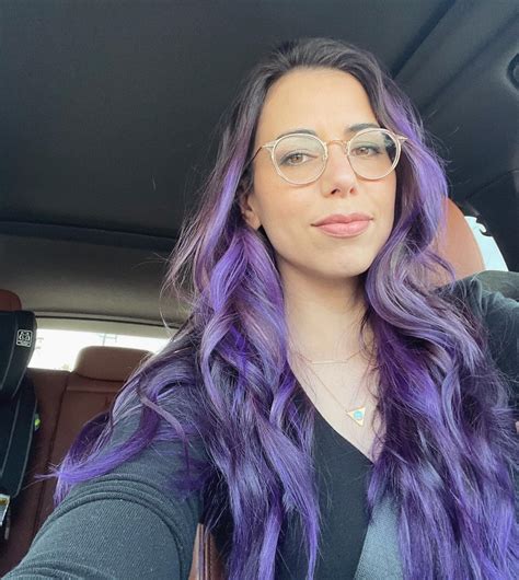 Laura Bailey : r/PrettyGirls