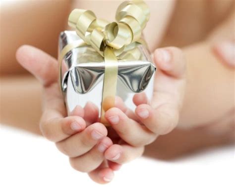 tips  ideas  hostess gifts