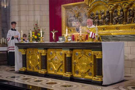 The Solemnity of the Most Holy Body and Blood of Christ – Buckfast Abbey