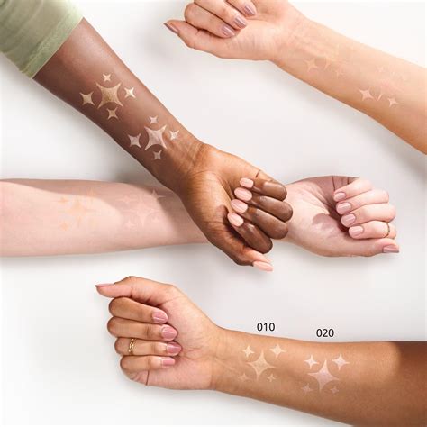 Influencers are obsessed with baby lights for the ultimate summer glow 18