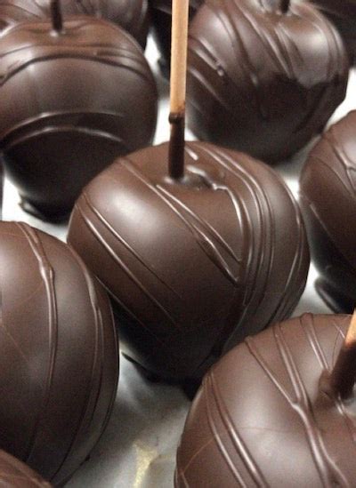 Chocolate Dipped Apples – World of Chantilly