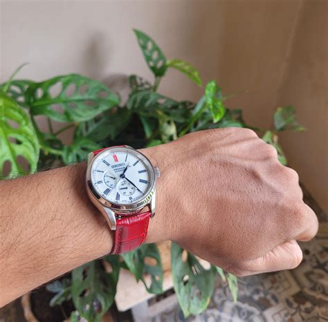 Seiko presage x red strap : r/SeikoMods