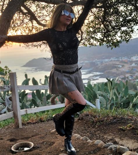 Ysabel (@call_me_ysa_) • Instagram photos and videos