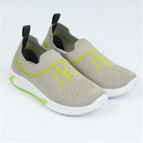 men sports shoes  rs pair sports shoes  jaipur id