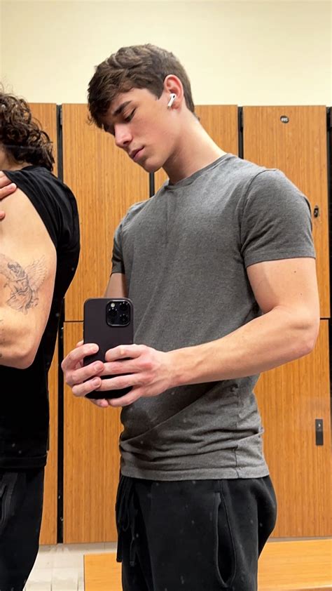 Picture of Brandon Rowland in General Pictures - brandon-rowland