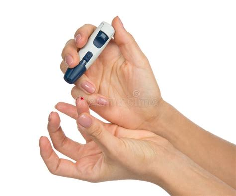De Vingerprik Van Het Diabetes Diabetesconcept Voor Measuri Van De ...