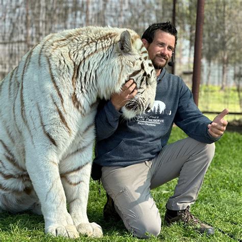 Ryan Easley, an associate of 'Tiger King' Joe Exotic dies in tiger