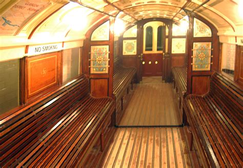 New maintenance guides explain the layout of the glasgow subway 25