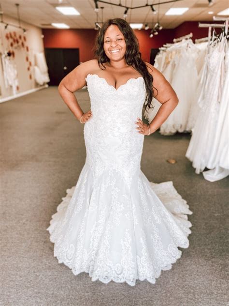 plus size mermaid wedding dress los angeles - GARNET + grace Bridal Salon