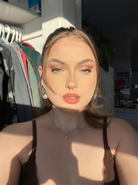Is This The Biggest OnlyFans Leak In History? Sydney Lint Photos Surface Image 17