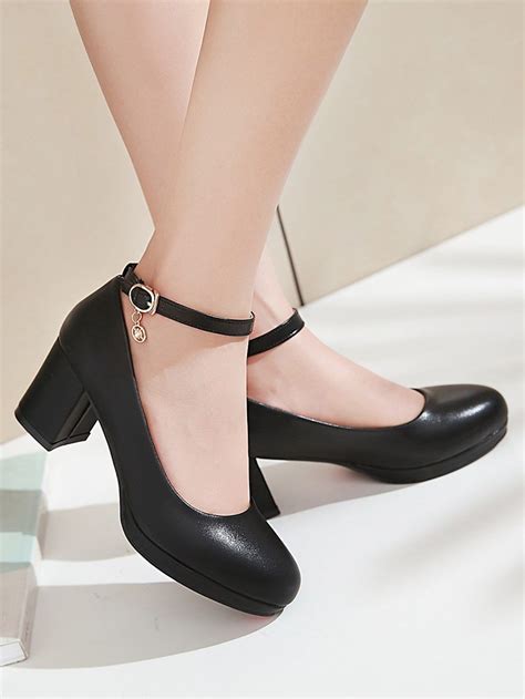 chunky heeled ankle strap pumps black shoes heels stunning shoes