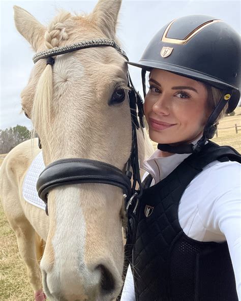 Karin Noelle (@karin__noelle) • Instagram photos and videos