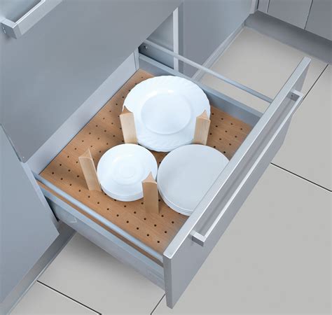 Вставка для тарелок и кастрюль FIT PLATES 8301 в шкаф 600 для ящиков ...