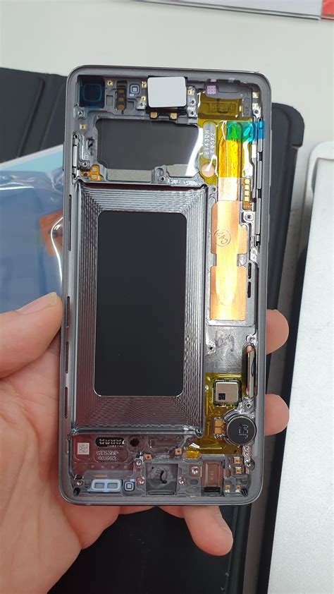 Why are the insides of these phones so nice [S10] : r/galaxys10
