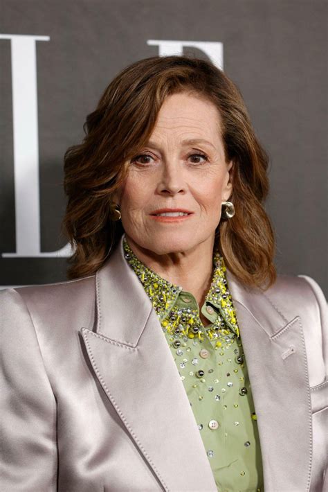 Sigourney Weaver– Elle Women in Hollywood Celebration in Los Angeles 10