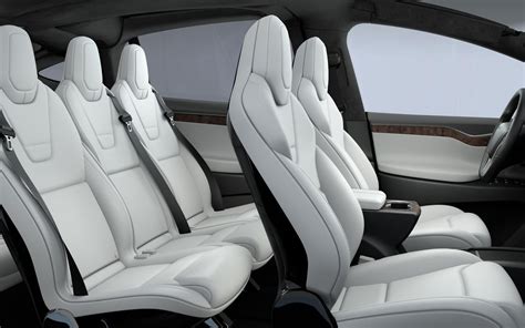 A look at the Tesla Model X's vegan Ultra White interior [video] - Electrek