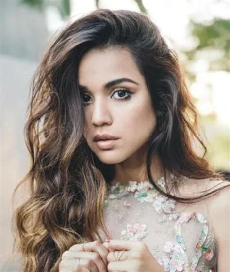 Summer Bishil – Movies, Bio and Lists on MUBI