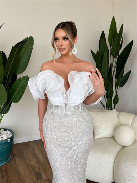 Black Tie vs White Tie: How to Choose the Perfect Dress for Formal