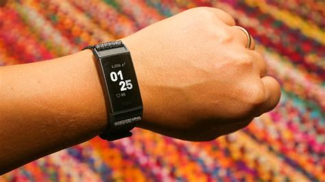 Fitbit Charge 3 review: great fitness, just enough watch - CNET