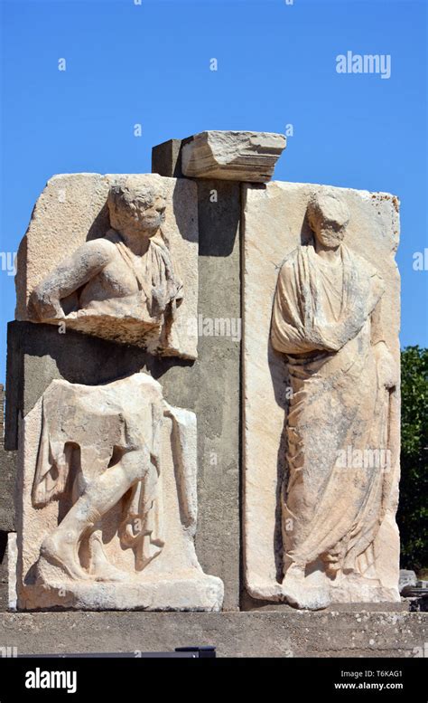 Pollio Fountain, Ephesus, Turkey Stock Photo - Alamy