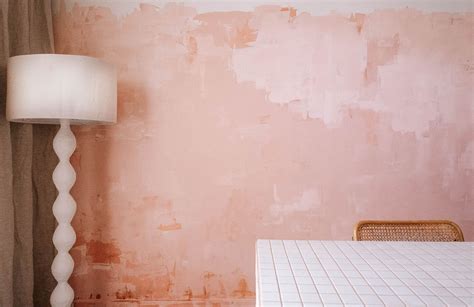 How To Create A Faux Plaster Wall Using Paint (And A Scraper ...