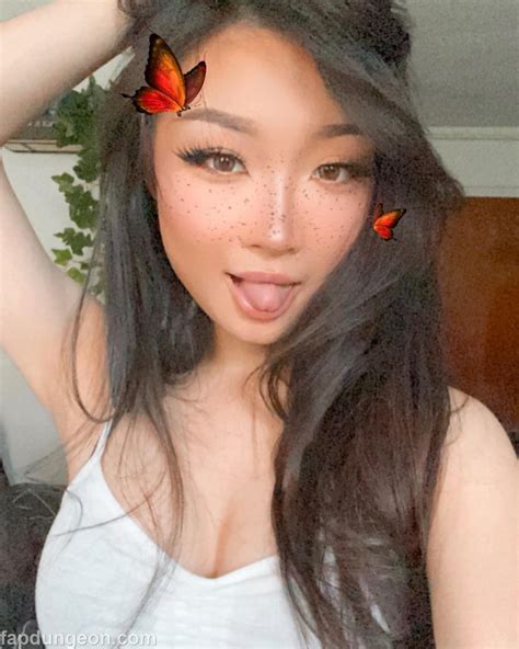 SmexyRosies - Cute Petite Asian Streamer - Fapdungeon