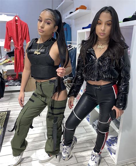 Pinterest | @ Haleyyxoo† | Siangie twins, Matching outfits best friend