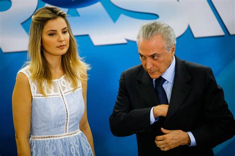 Marcela Temer foi o destaque da apresentação de novo programa social