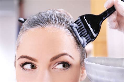 O Que Fazer Para Tirar Tinta De Cabelo Da Pele - Aprenda como tirar tinta de cabelo da pele sem esfrega-esfrega: veja 3 ...